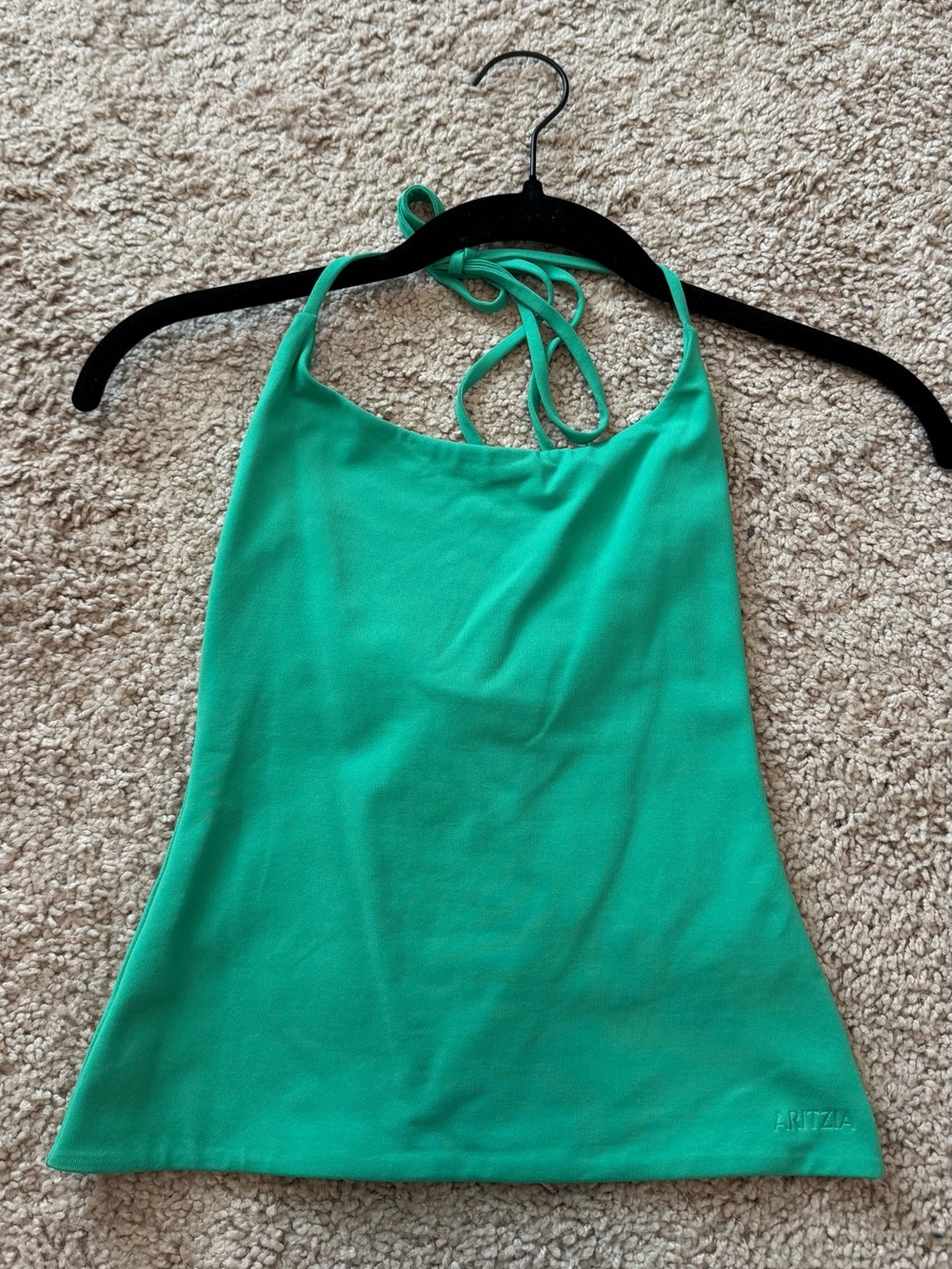 NEVER WORN Aritzia contour halter tank
